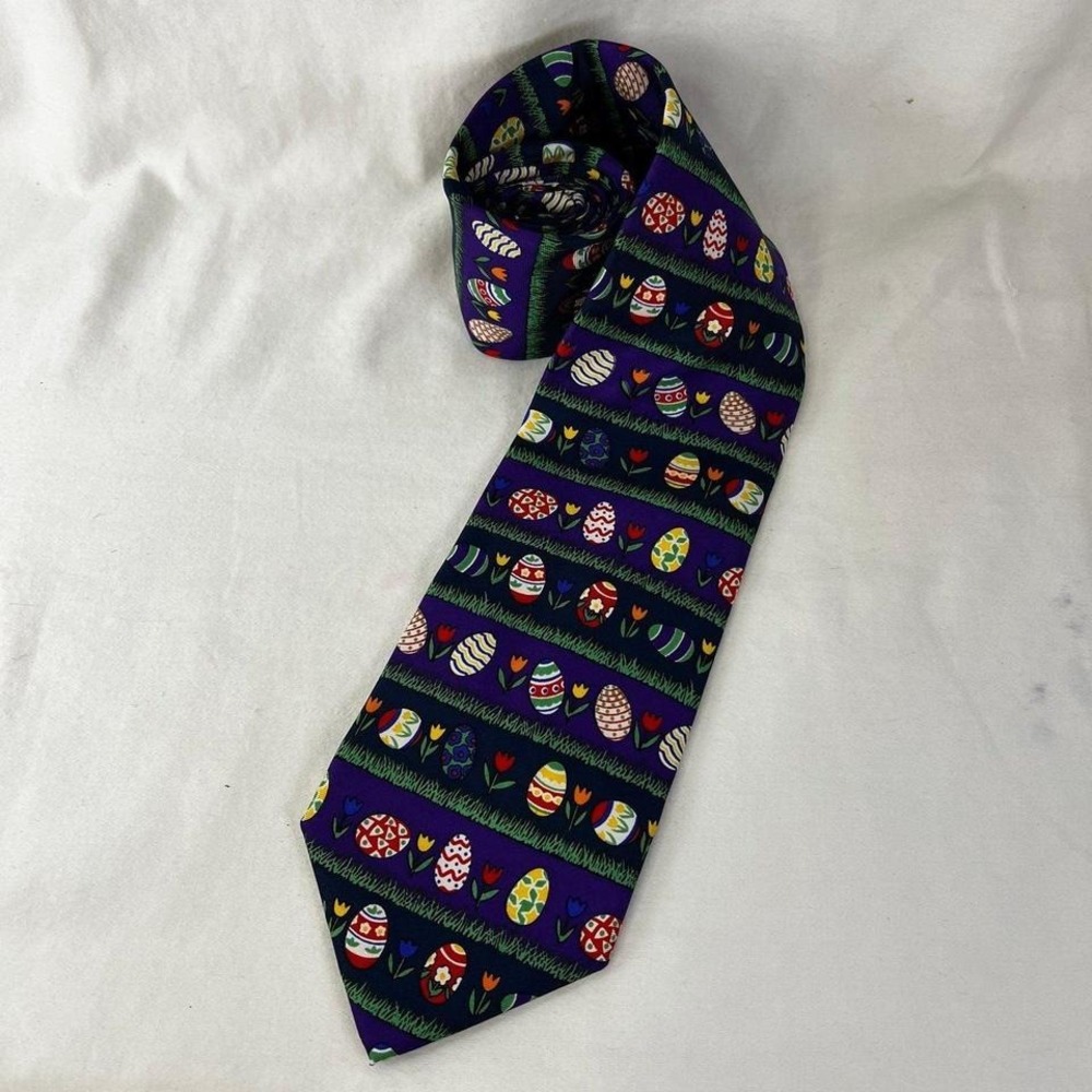 Alynn Necktie Mens OS Purple Easter Egg Hunt Silk Holiday Novelty Tie Excellent